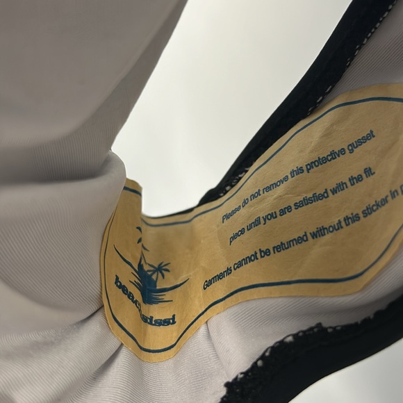 Beachsissi Floral Print V Neck Halter Women’s One Piece Swimwear Large Multi - Picture 7 of 7